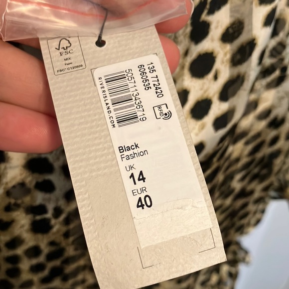 NWT River Island leopard maxi dress with ruffles and cut out sides - Picture 11 of 12